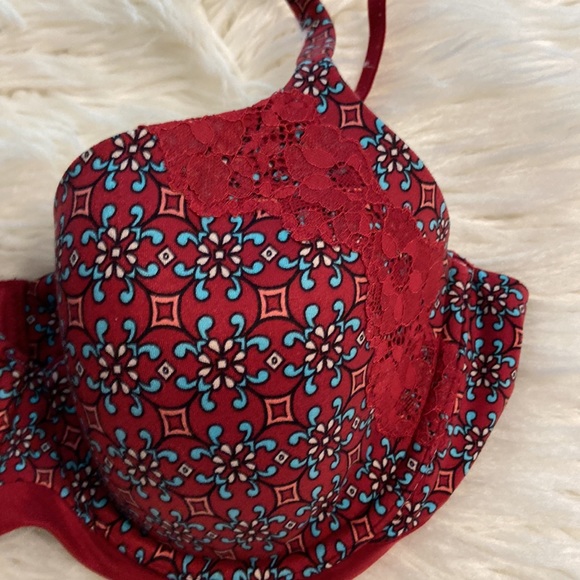 Victoria Secret Body by Victoria Lined Demi Bra size 38C excellent condition - Picture 2 of 12